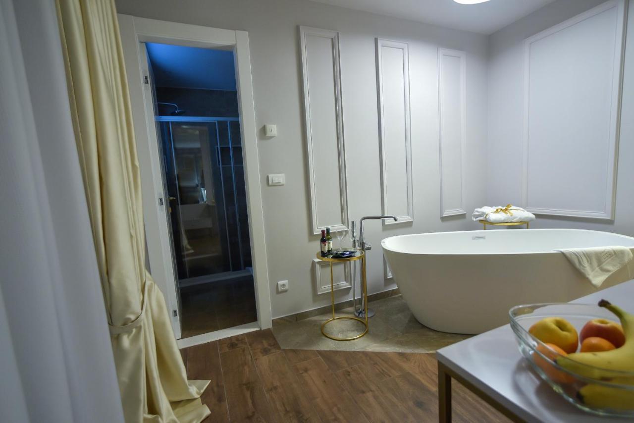 Luxury Kadena Bed & Breakfast
